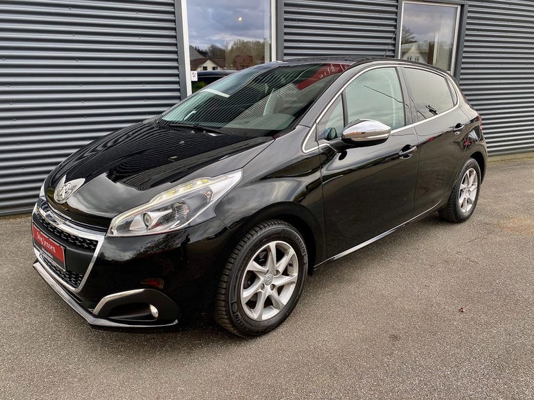 Peugeot 208 BlueHDi 100 Allure Sky