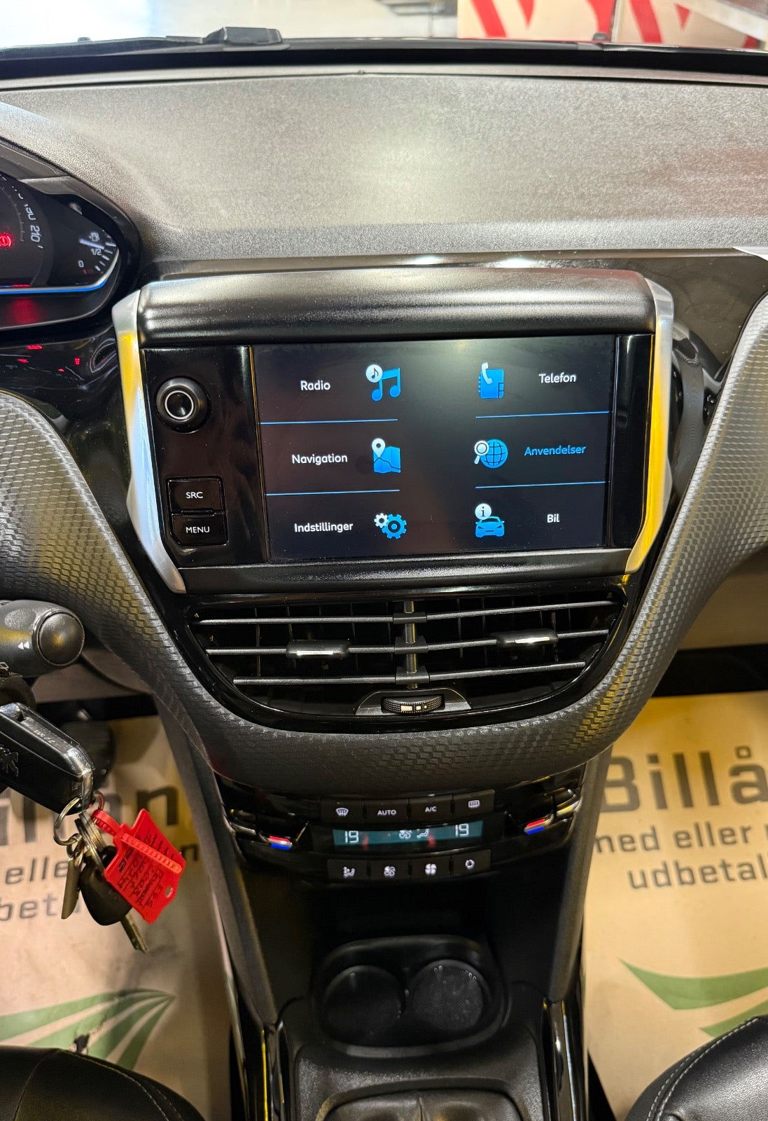 Billede af Peugeot 2008 1,2 e-THP 110 Allure Sky
