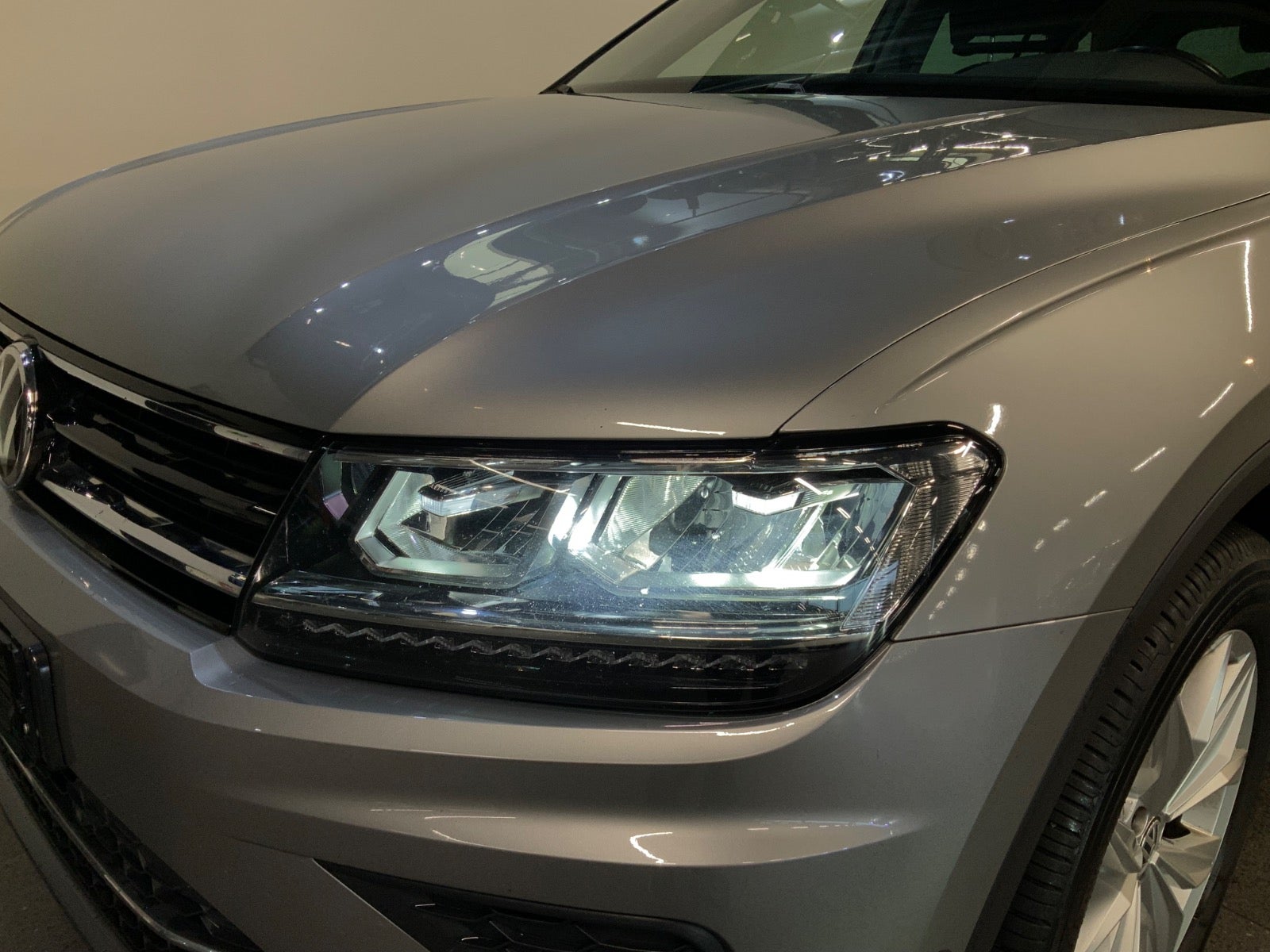 VW Tiguan (3/8)
