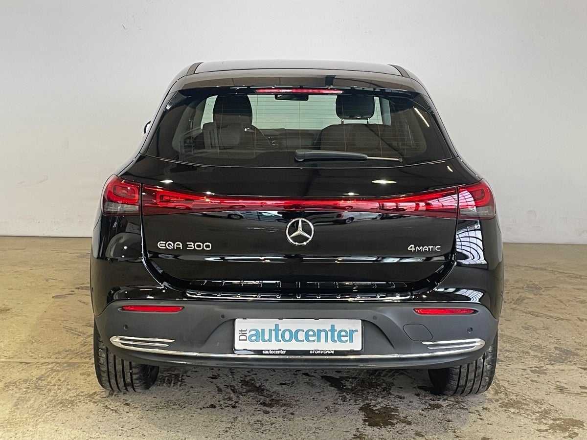 Mercedes EQA300 Progressive 4Matic Van