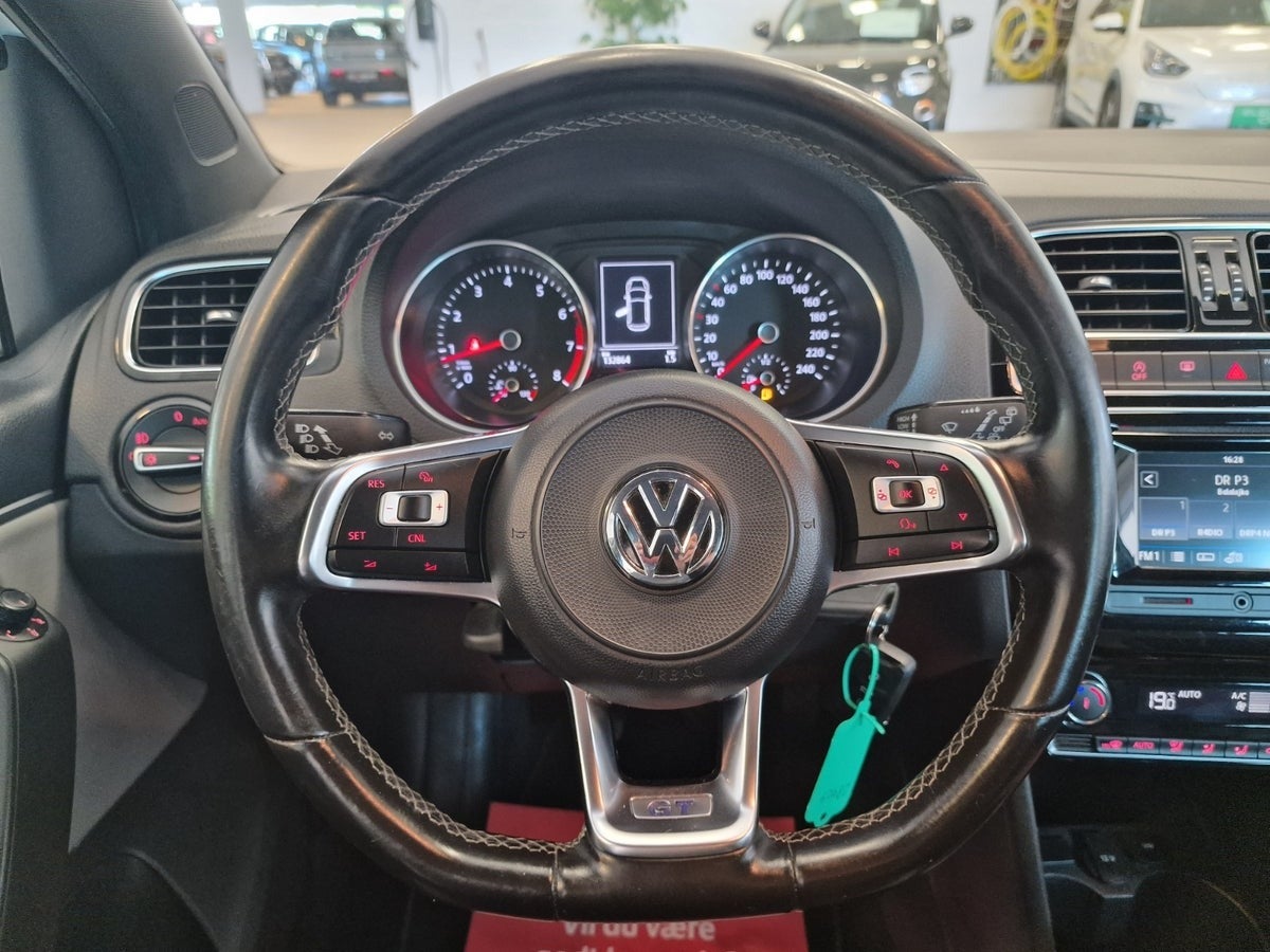 VW Polo 2016