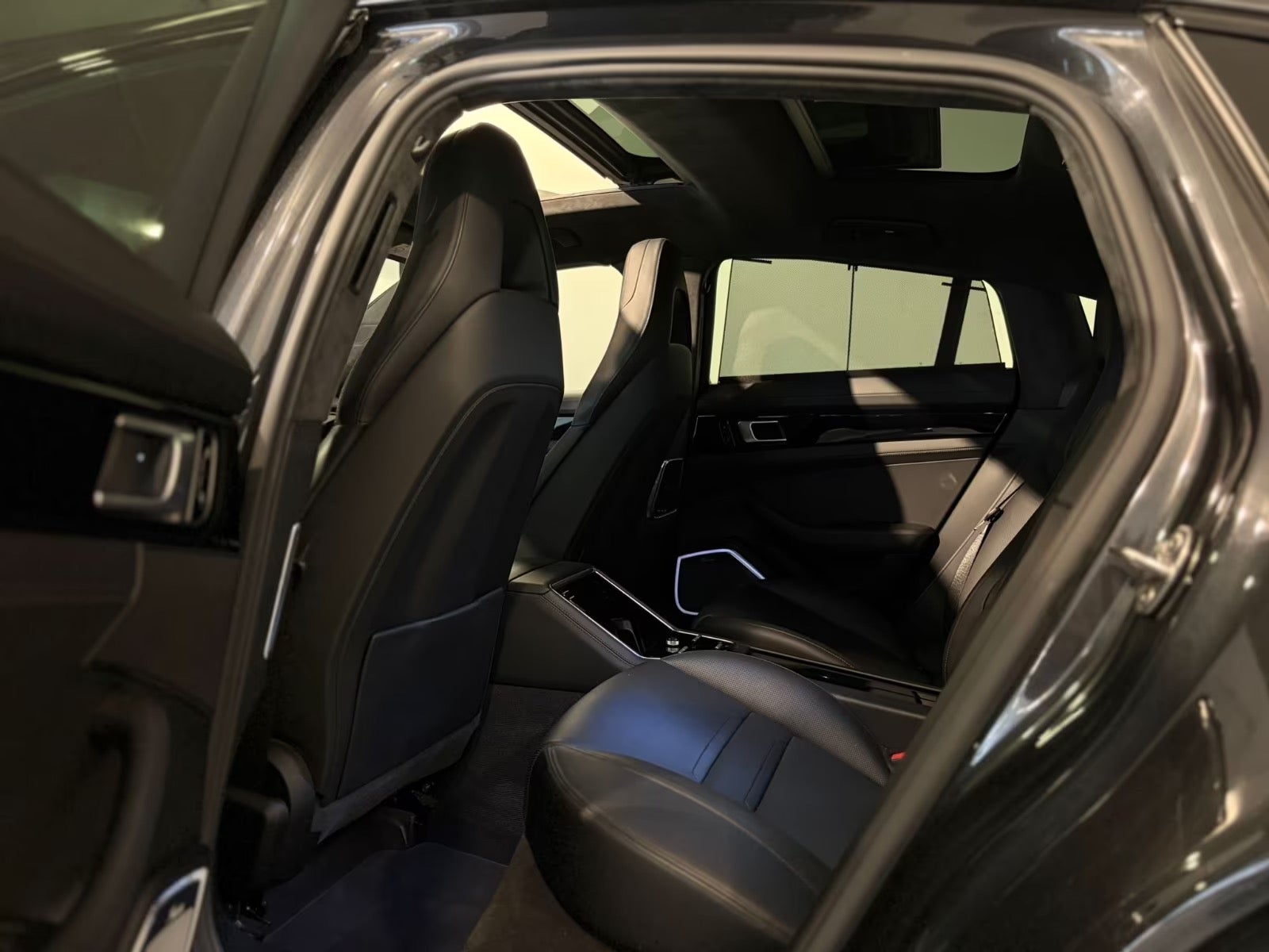 Porsche – Panamera Turbo S