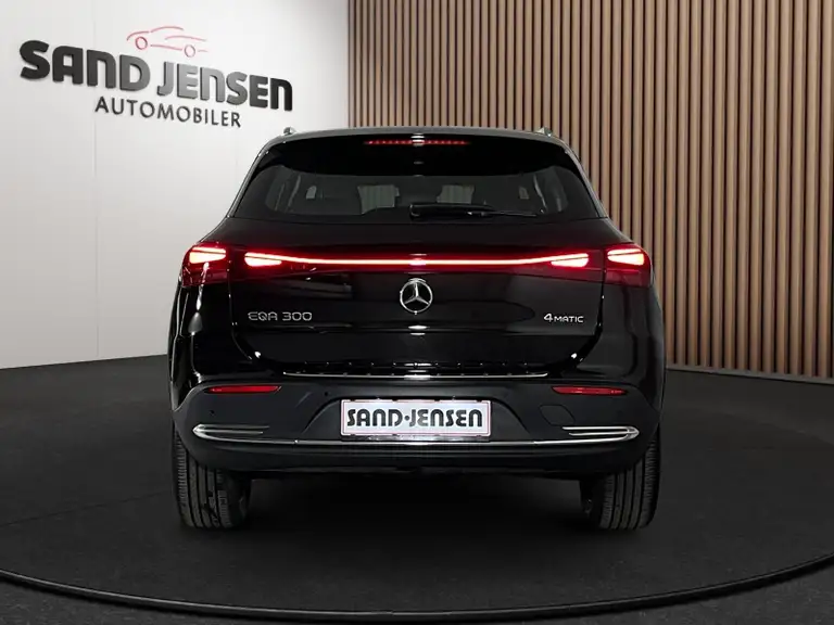 Mercedes EQA300 Progressive 4Matic Van