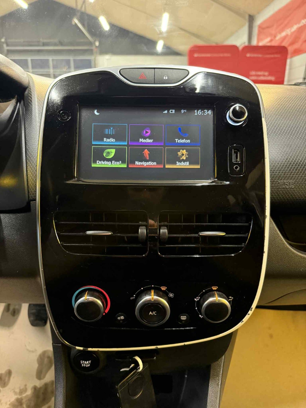 Billede af Renault Clio IV 1,5 dCi 75 Expression Sport Tourer