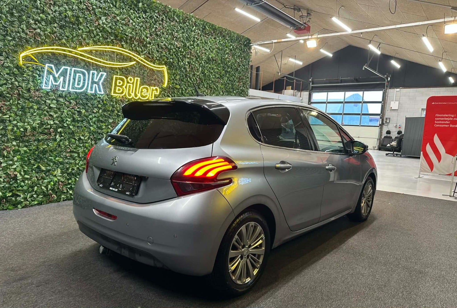 Billede af Peugeot 208 1,5 BlueHDi 100 Infinity Sky