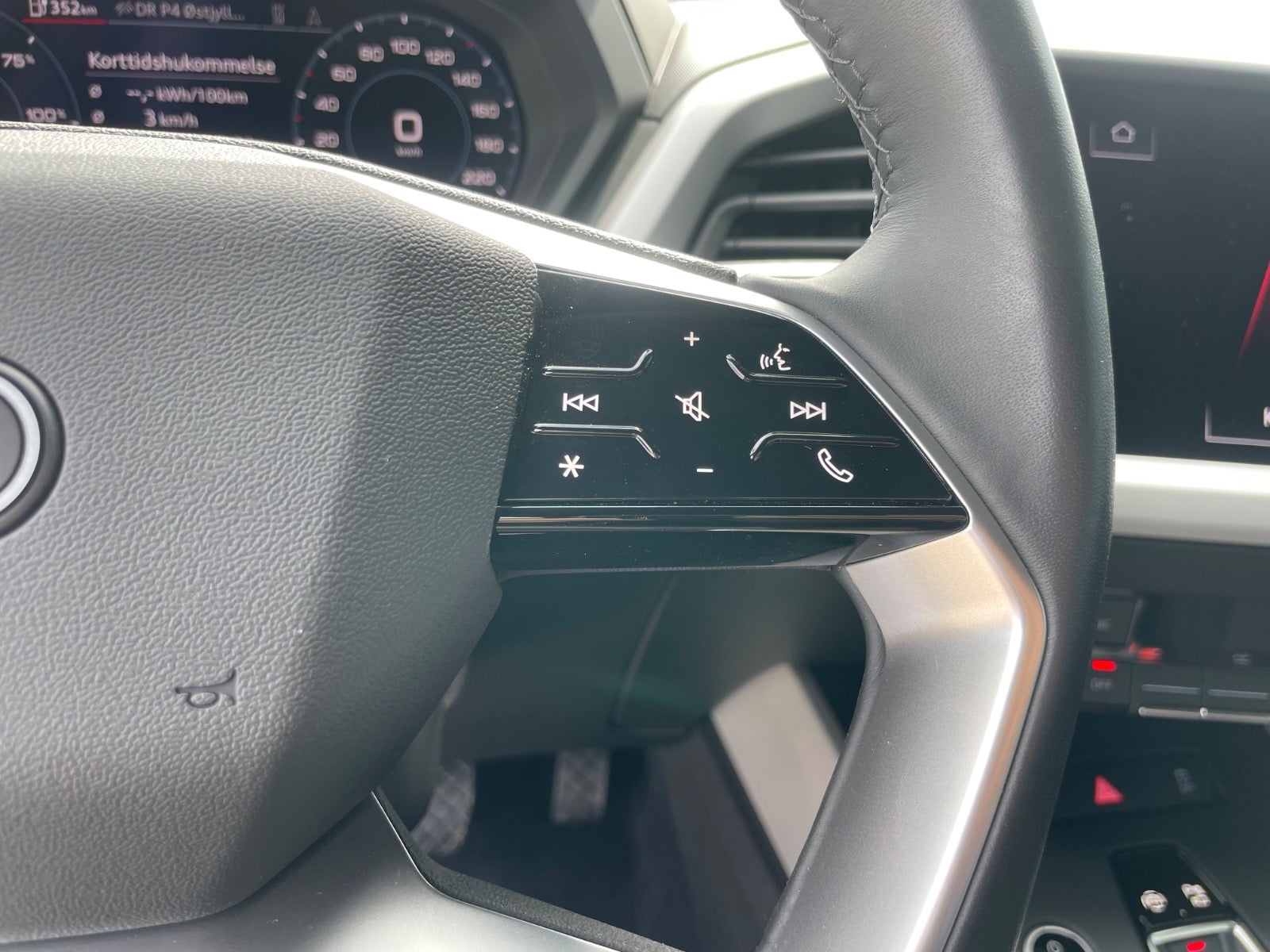 Billede af Audi Q4 e-tron 40 Attitude