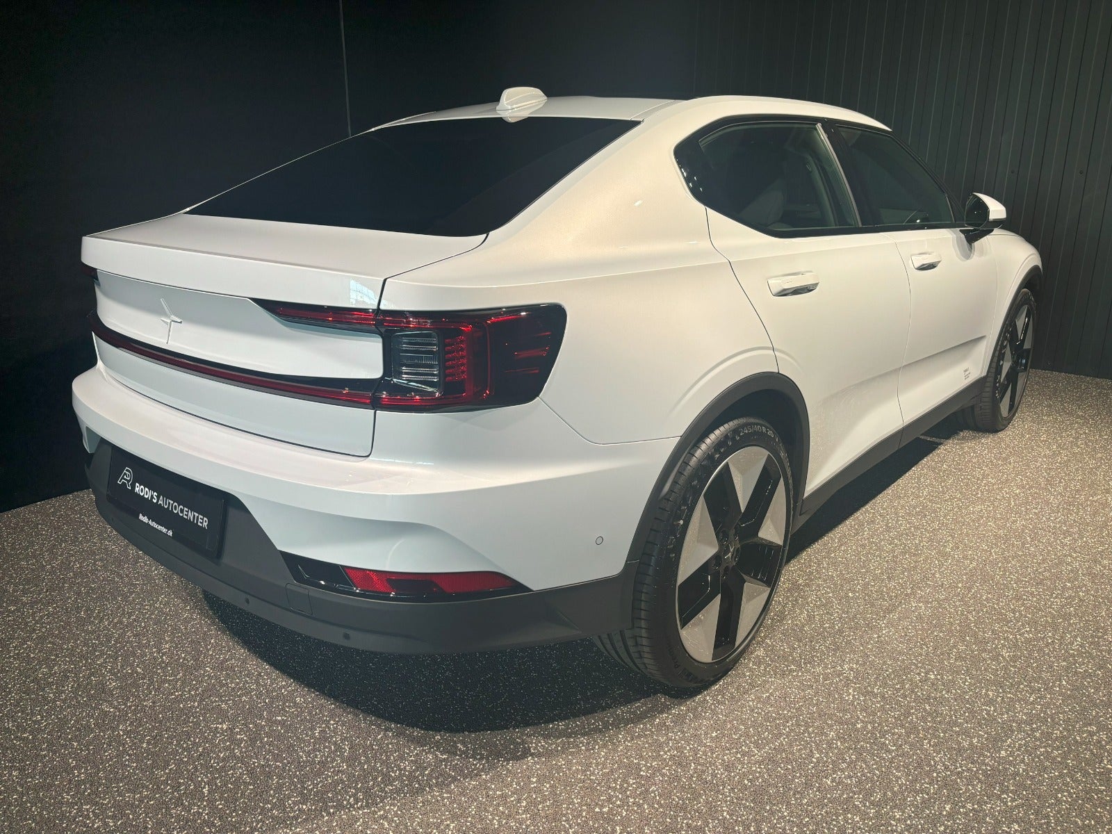 Polestar 2 2023