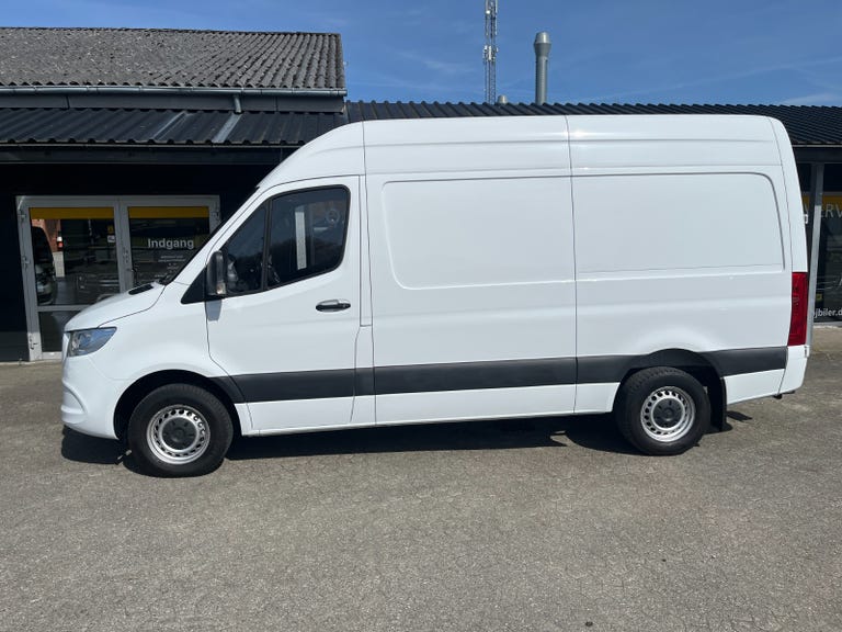 Mercedes Sprinter 317 CDi A2 Kassevogn aut. RWD