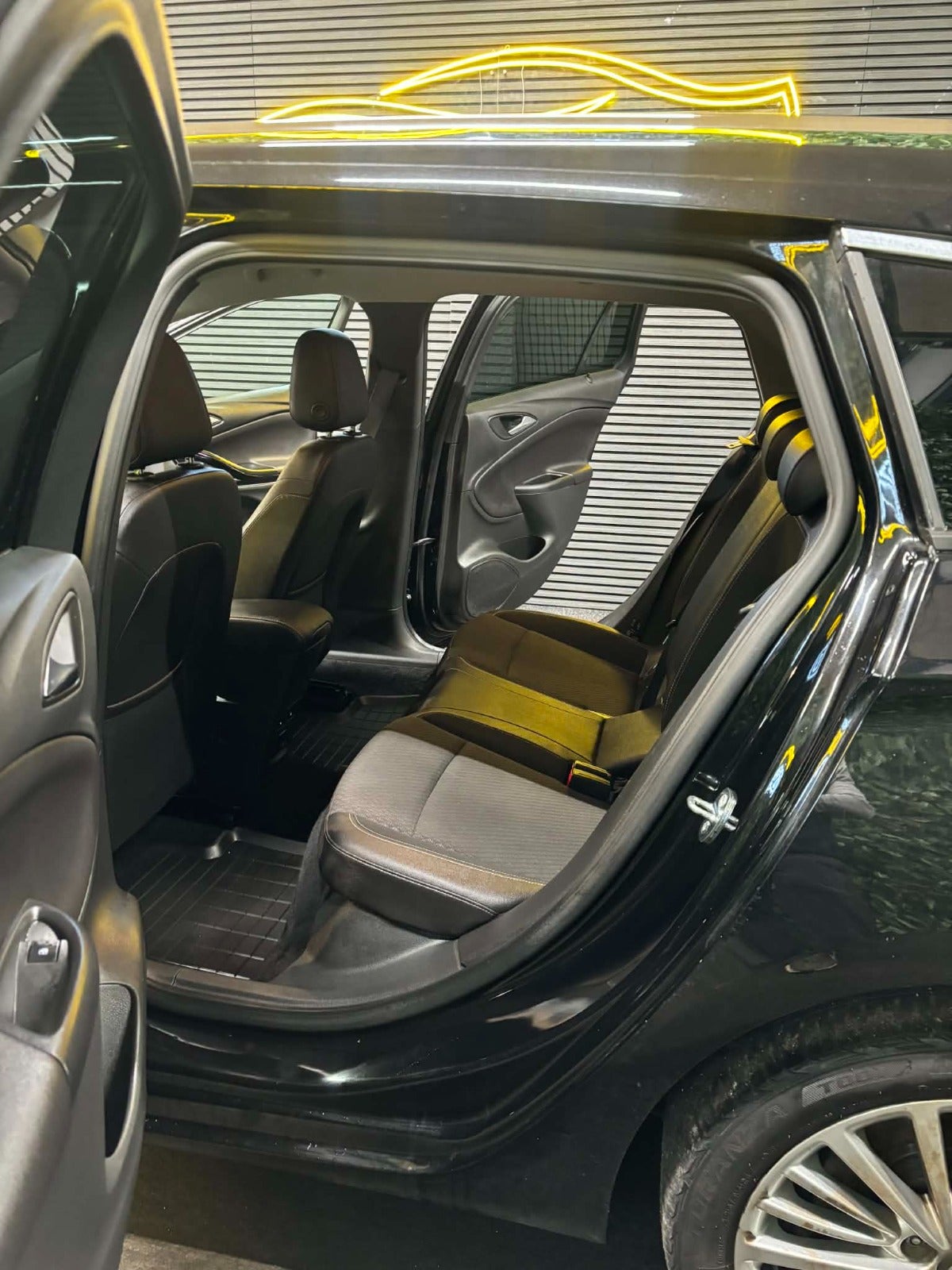 Billede af Opel Astra 1,6 CDTi 136 Business Sports Tourer