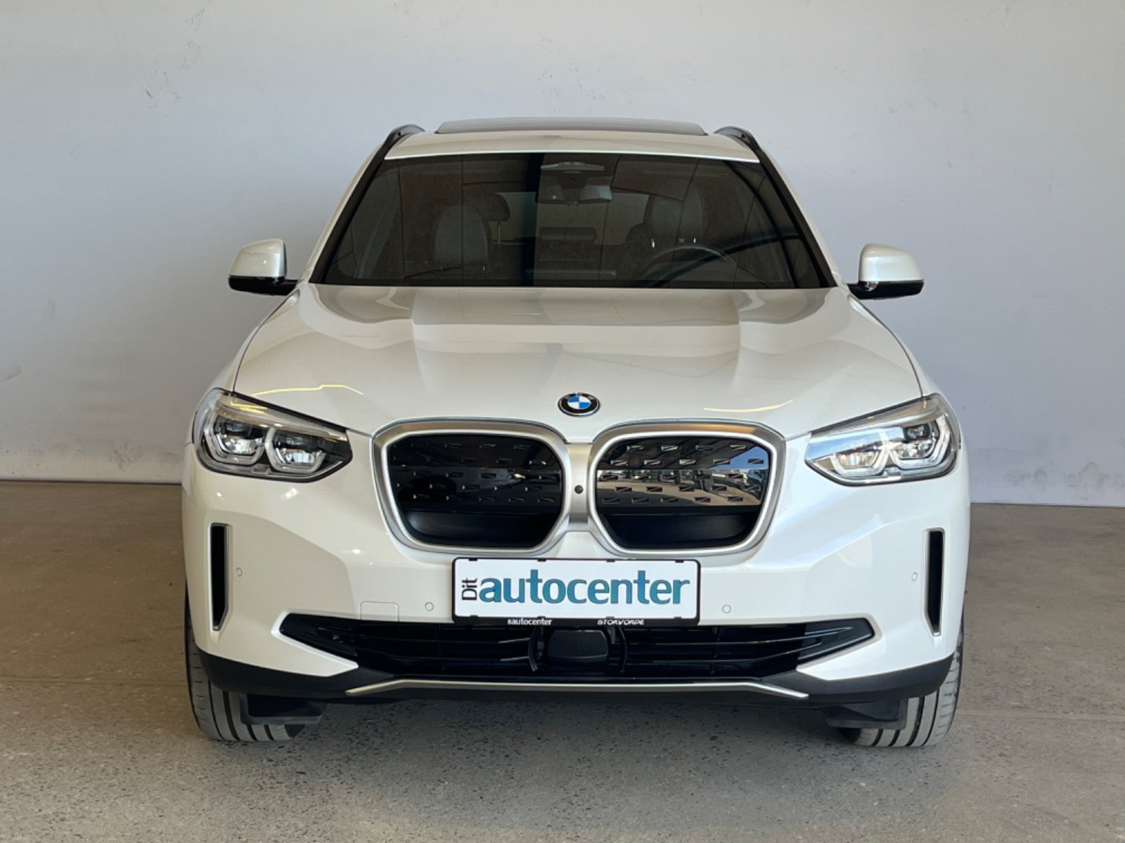 BMW iX3 Charged Impressive