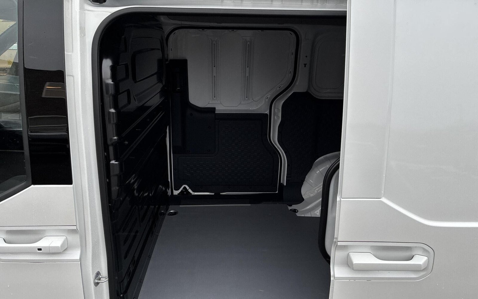 Kia PV5 Long Range Work Pro