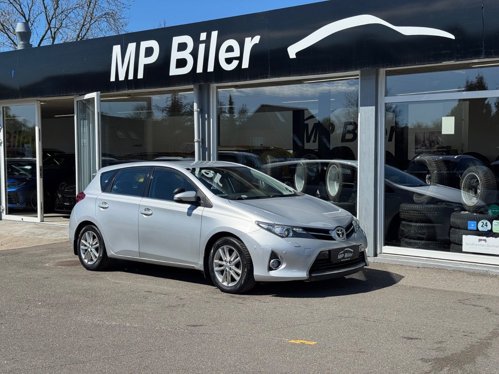 Billede af Toyota Auris 2,0 D-4D T2