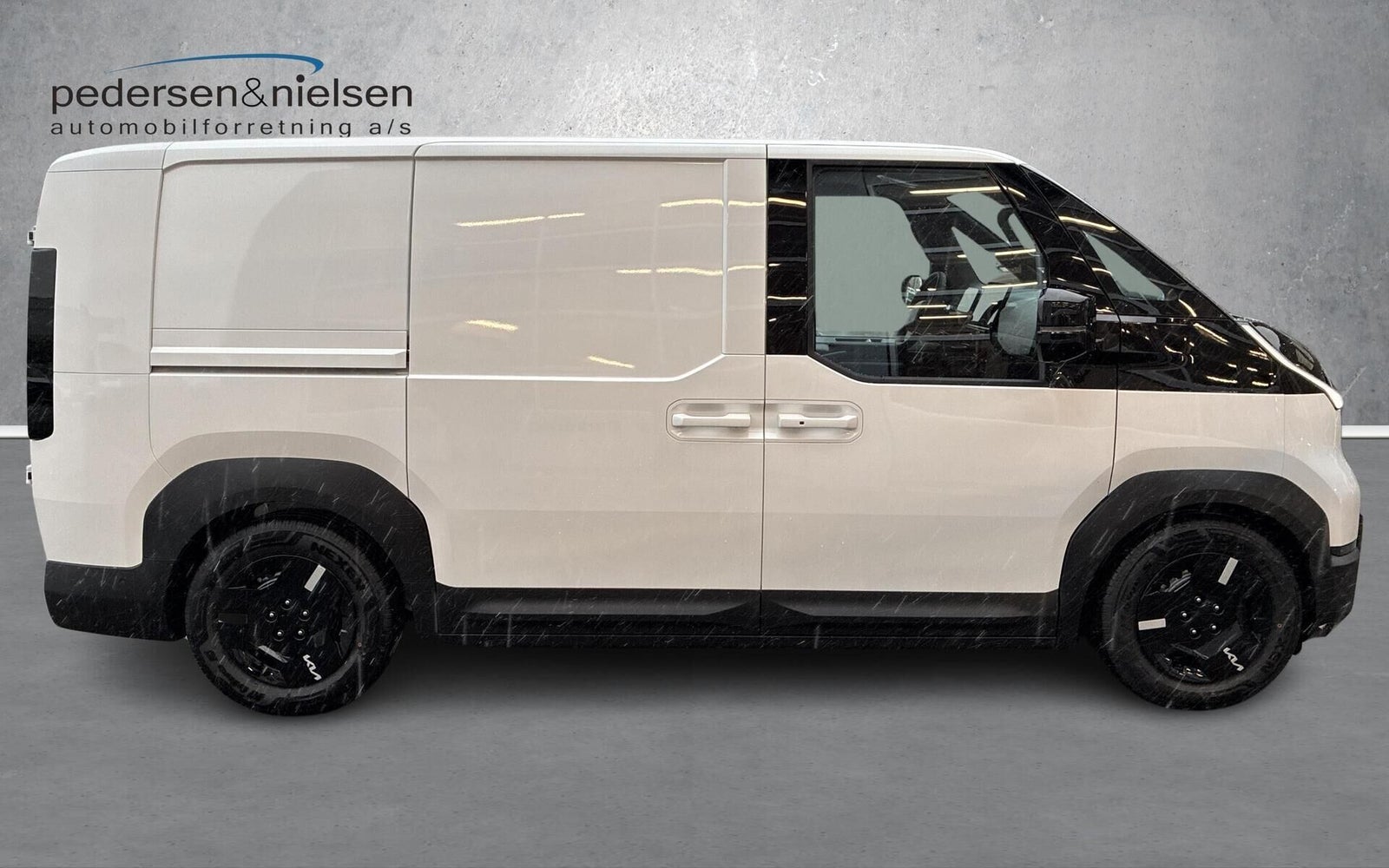 Kia PV5 Long Range Work Pro