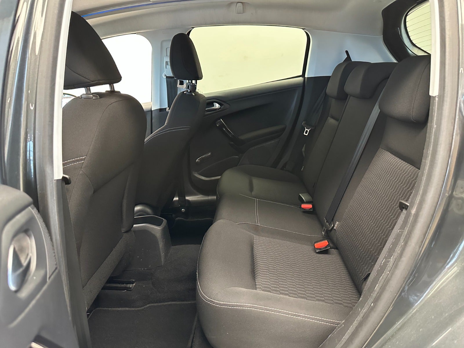 Billede af Peugeot 208 1,6 BlueHDi 100 Active