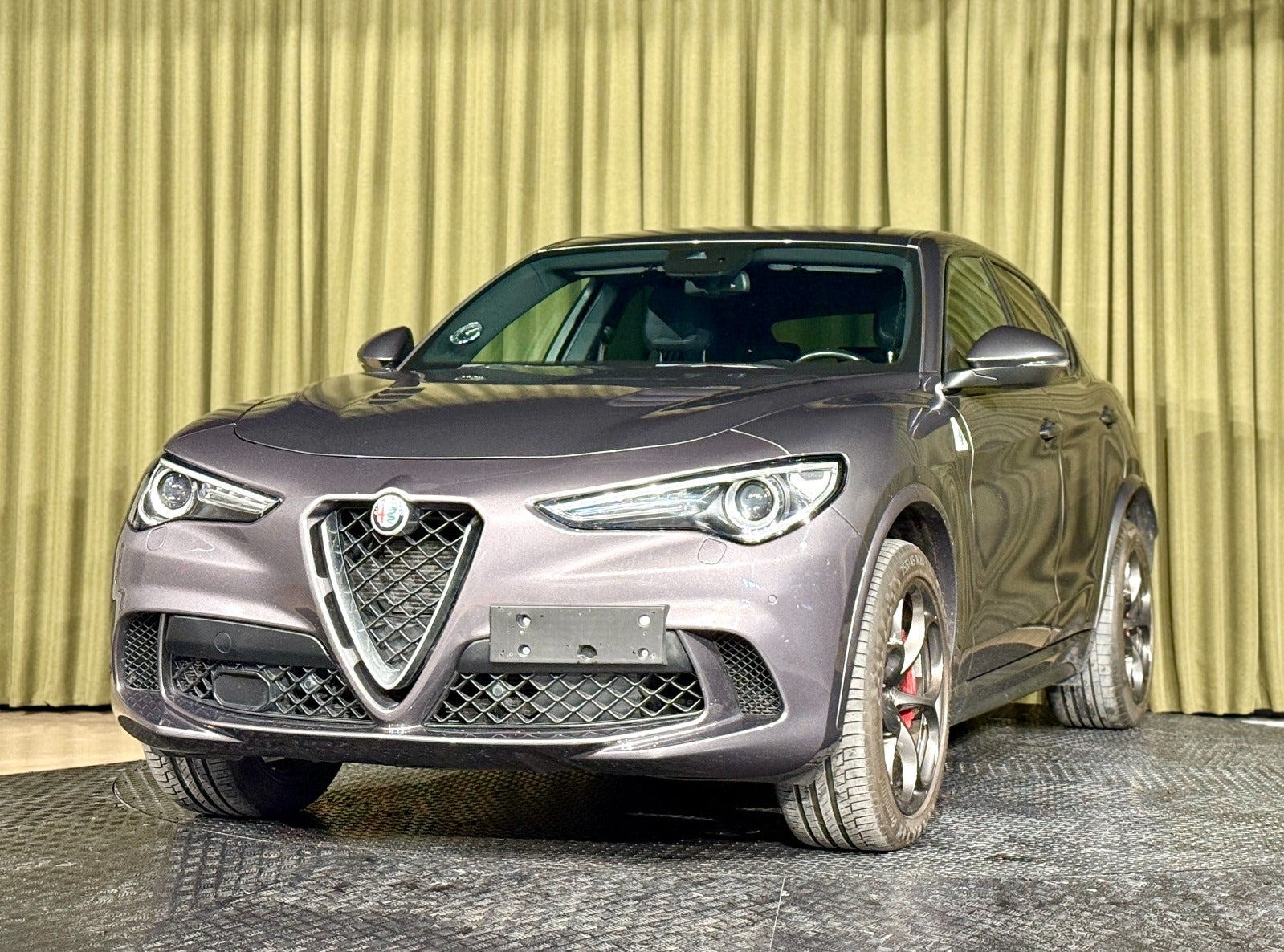 Alfa Romeo Stelvio 2,9 V6 Quadrifoglio aut. Q4