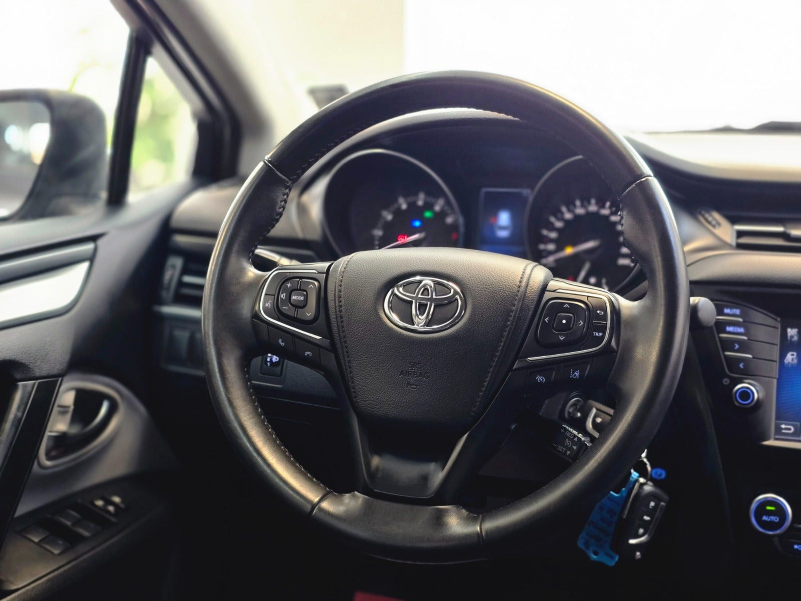 Billede af Toyota Avensis 1,8 VVT-i T2 Touring Sports MDS