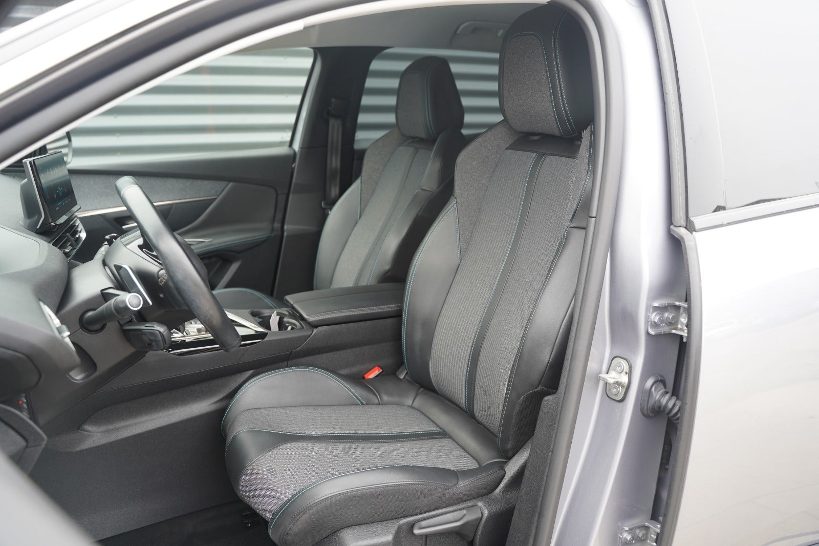 Billede af Peugeot 3008 1,6 Hybrid Allure Pack EAT8