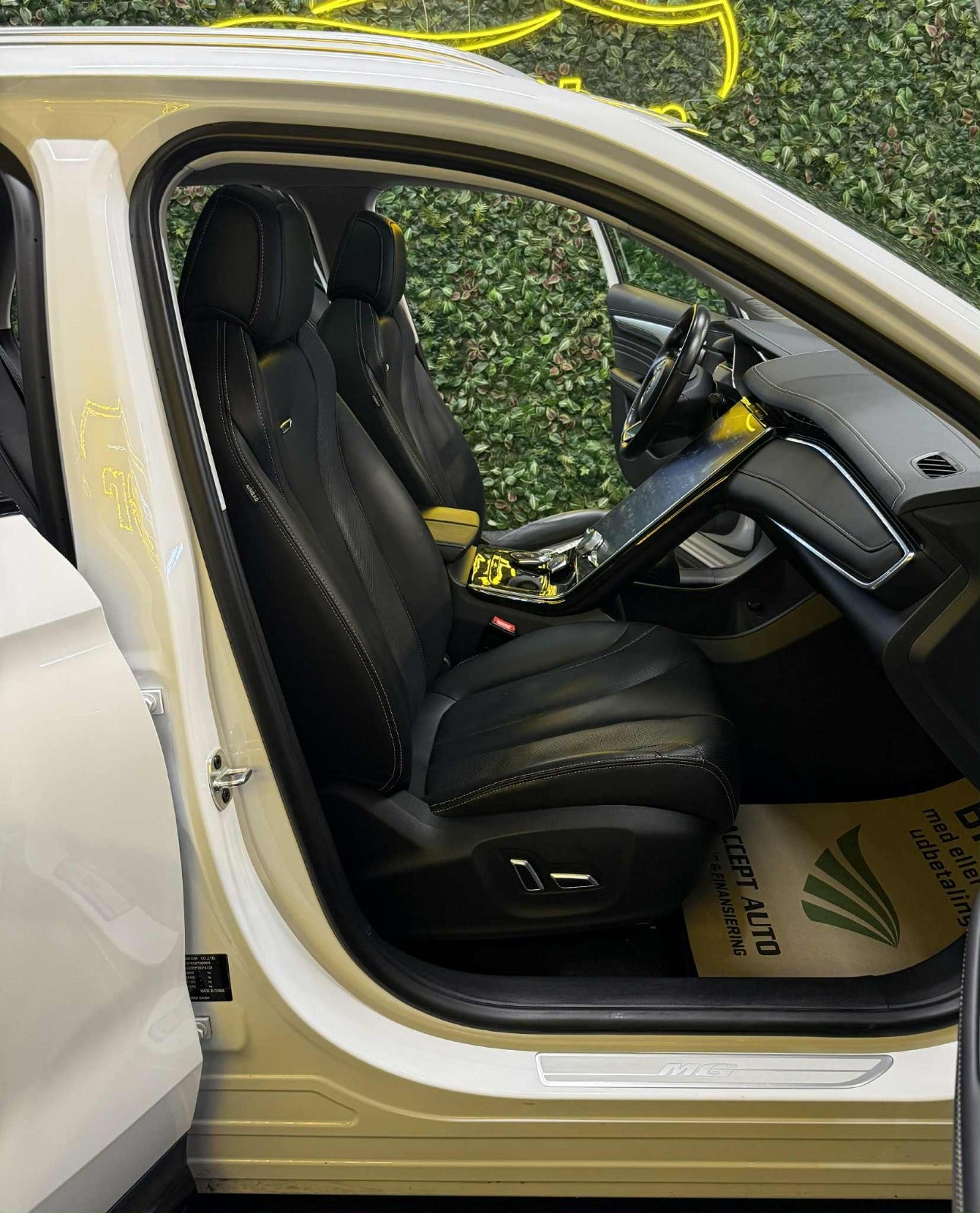 Billede af MG Marvel R Luxury