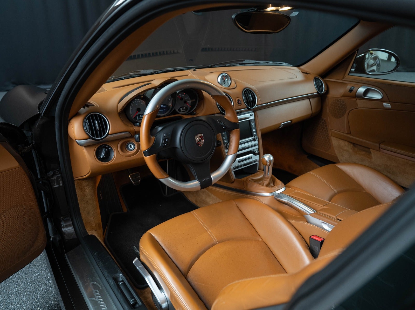 Gallery image 13 of 18