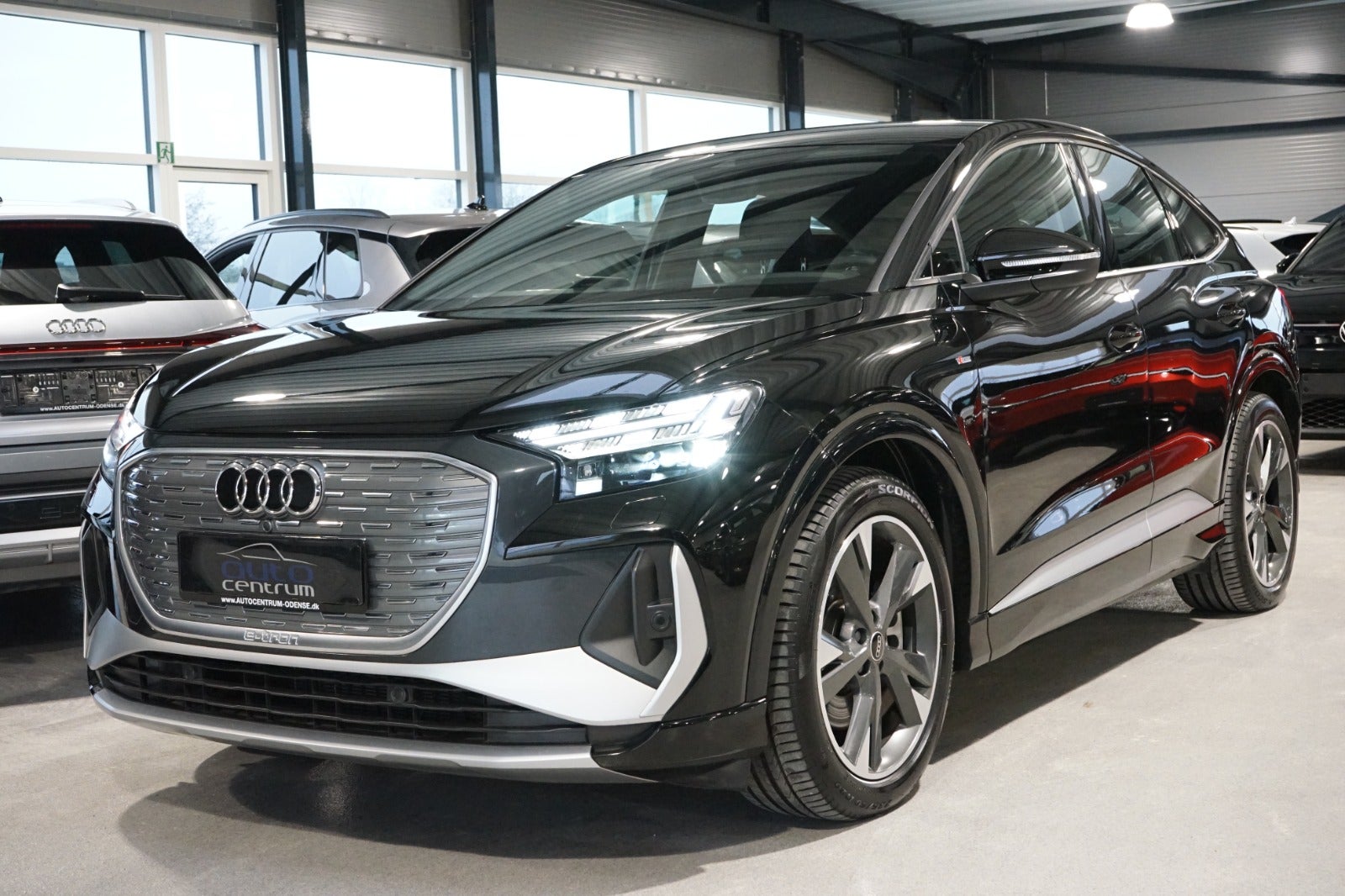 Audi Q4 e-tron S-line Sportback quattro