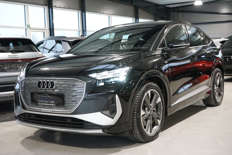 Audi Q4 e-tron S-line Sportback quattro