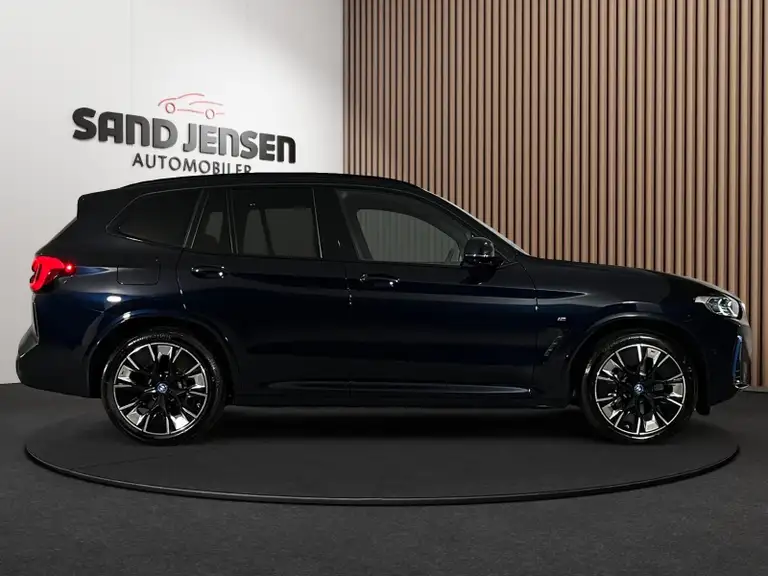 BMW iX3 Charged Plus M-Sport Van