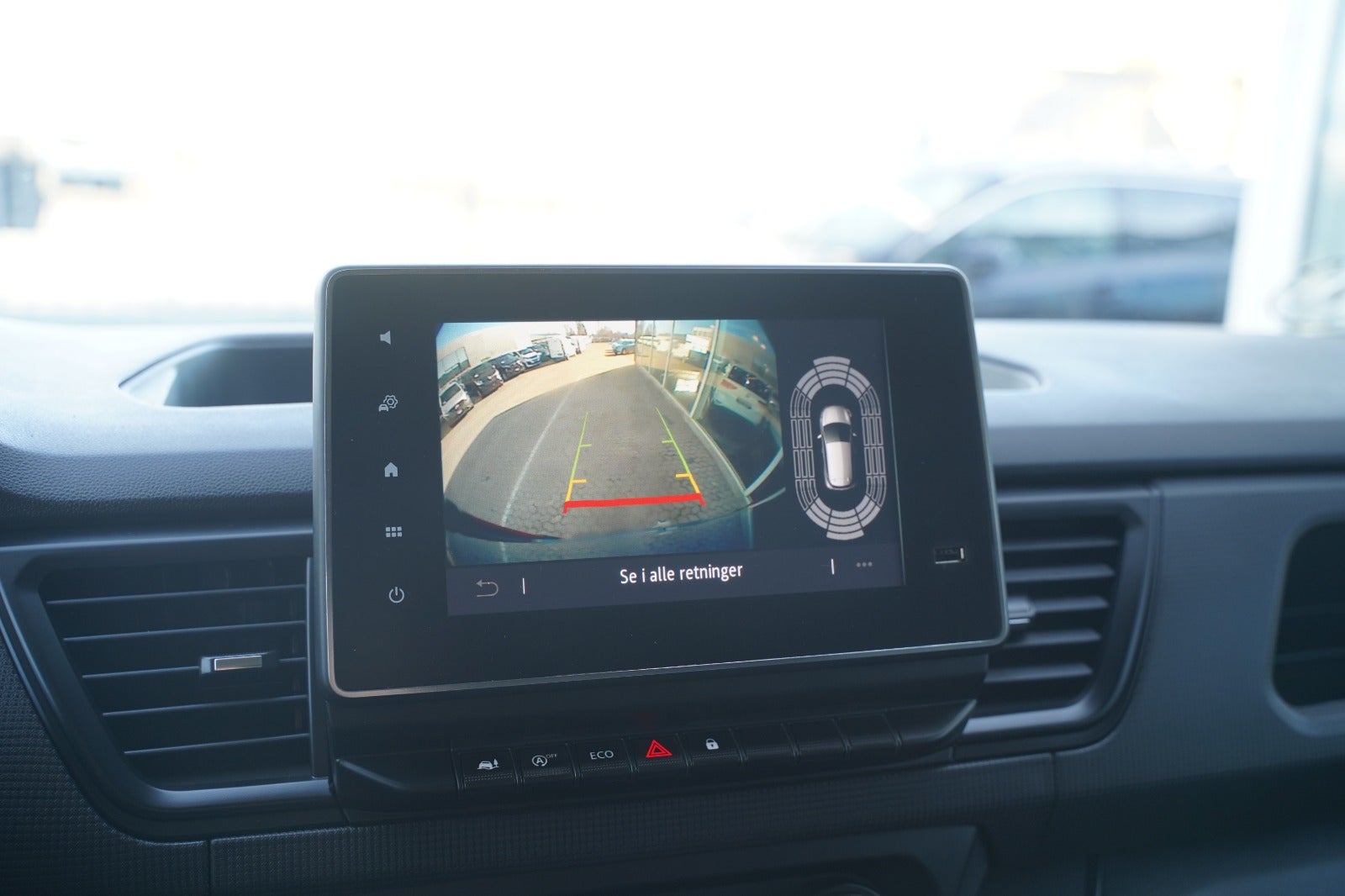 Billede af Renault Trafic 2,0 dCi 130 L2H1