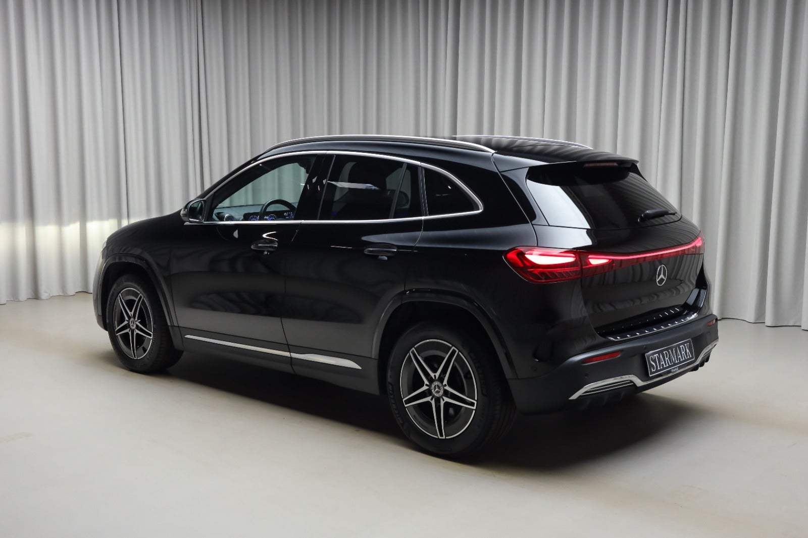 Mercedes-Benz EQA 350 (3/8)