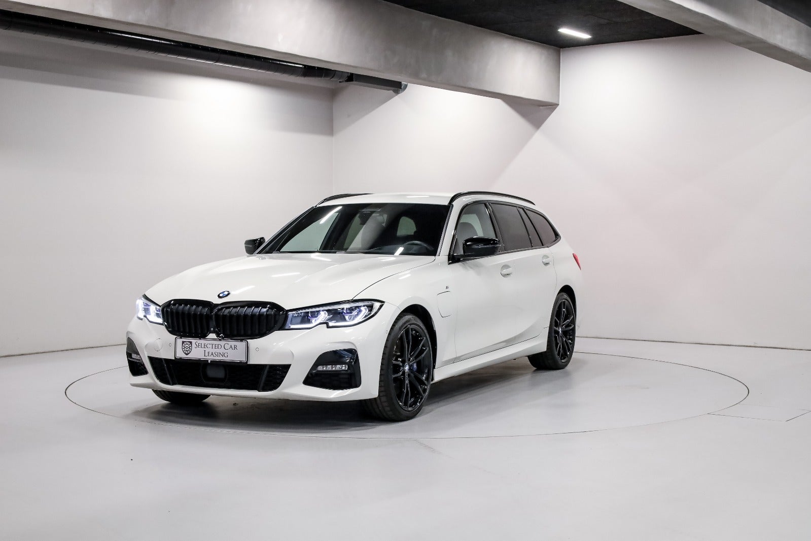 BMW 330e 2,0 Touring M-Sport aut.