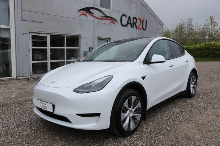 Tesla Model Y RWD