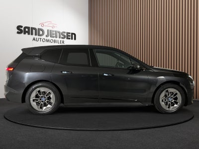BMW iX xDrive40 Fully Charged