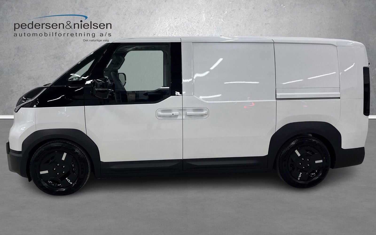 Kia PV5 Long Range Work Pro