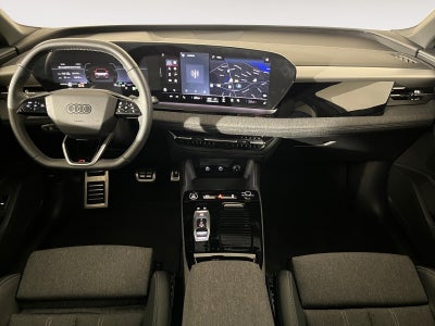 Audi Q6 e-tron S-line quattro Van