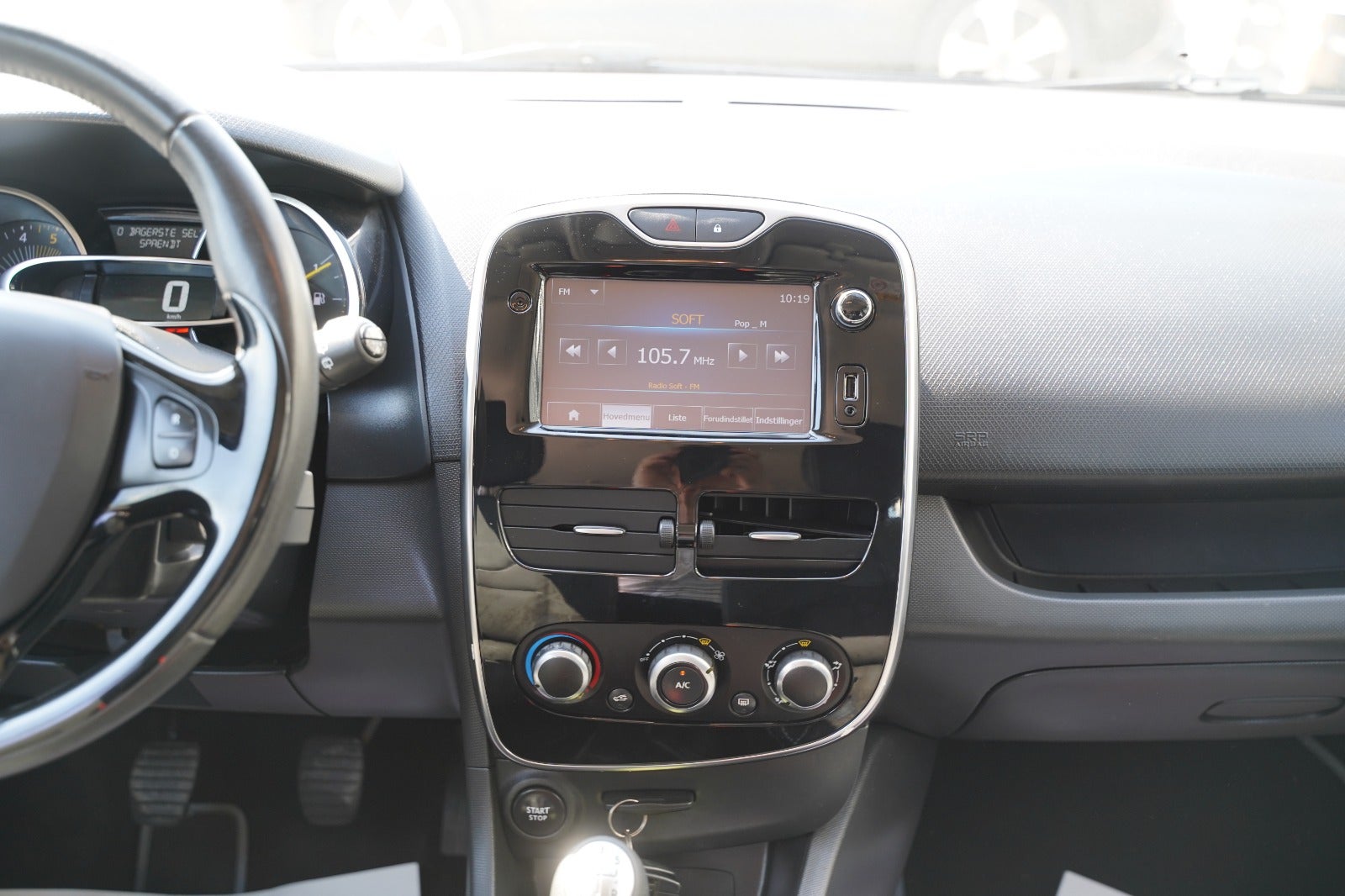 Billede af Renault Clio IV 1,5 dCi 75 Limited Sport Tourer