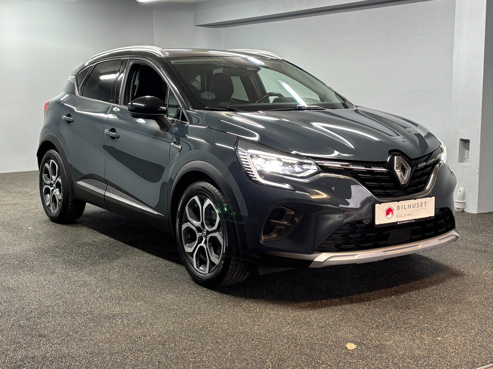 Billede af Renault Captur 1,6 E-Tech Intens