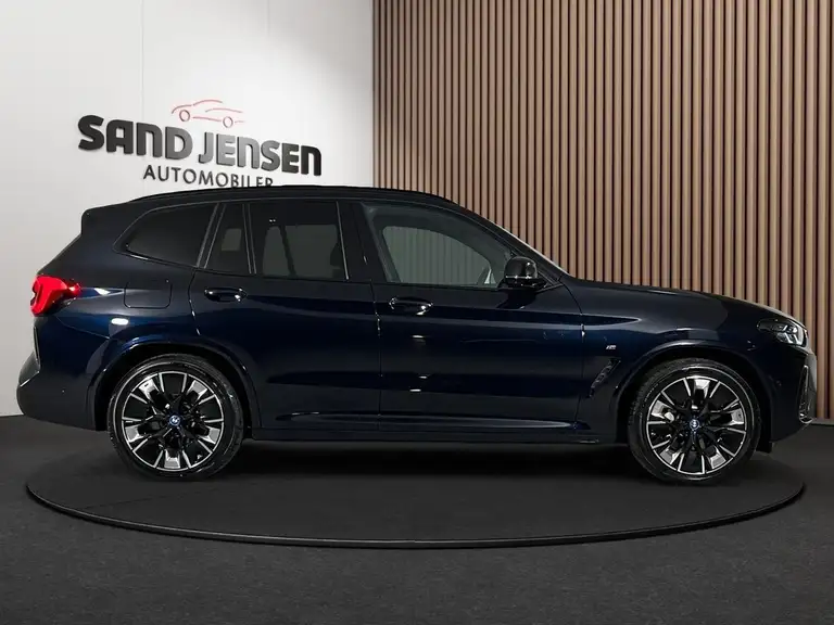 BMW iX3 Charged Plus M-Sport Van