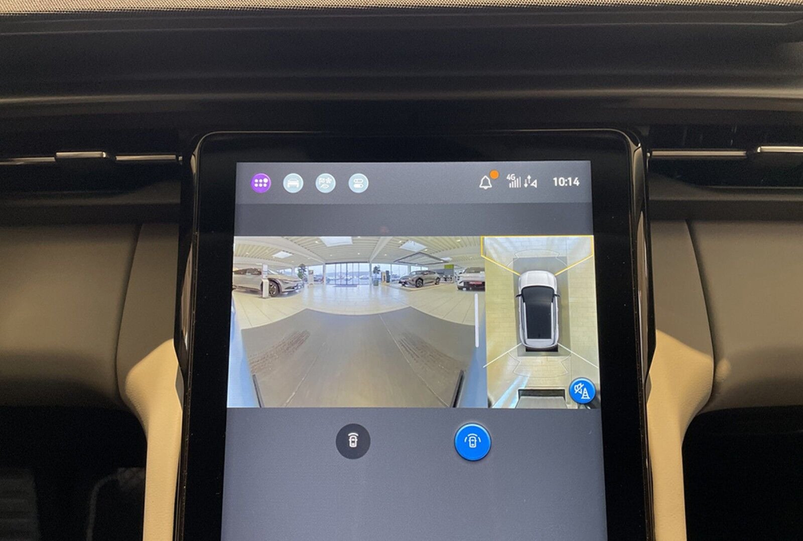 Ford Explorer Select Extended Range