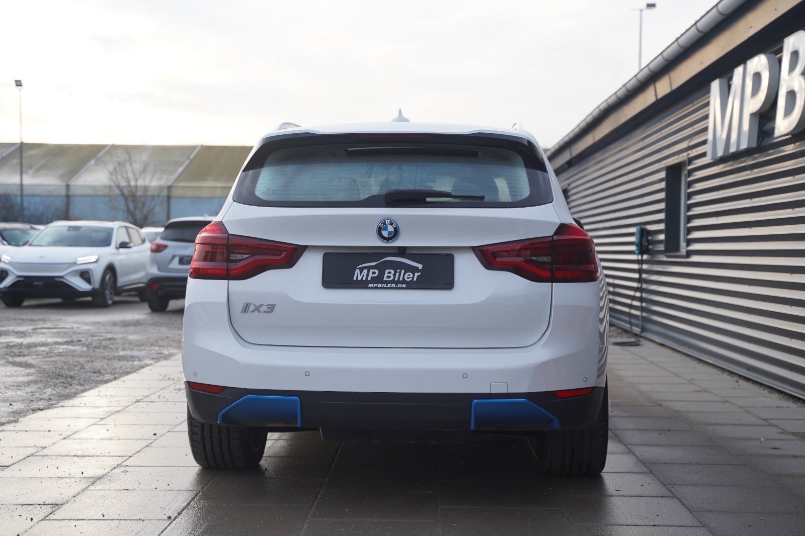 Billede af BMW iX3  Charged Impressive