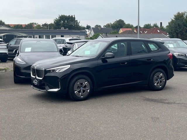 BMW iX1  eDrive20