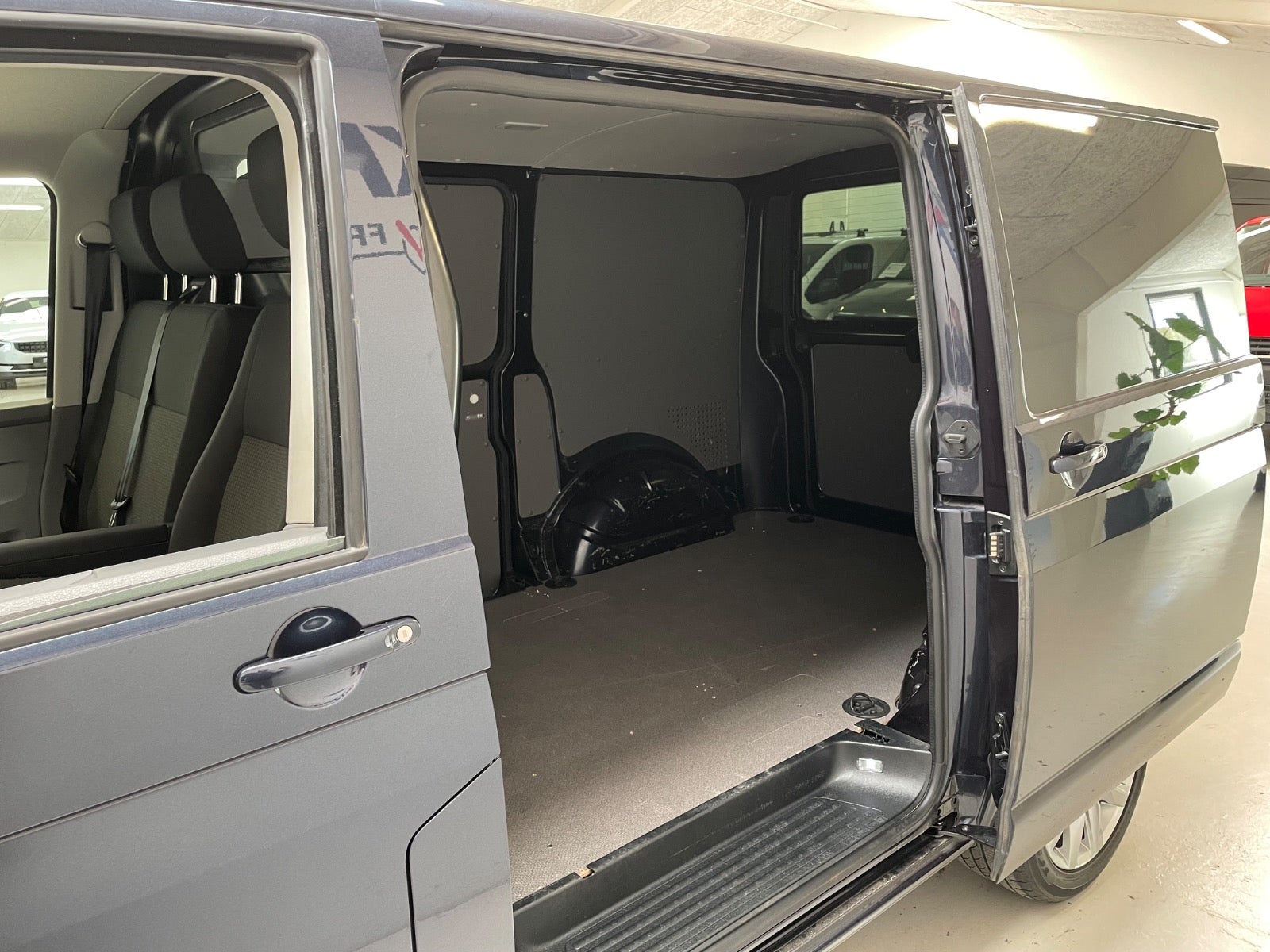 Billede af VW Transporter 2,0 TDi 199 Kassevogn DSG kort
