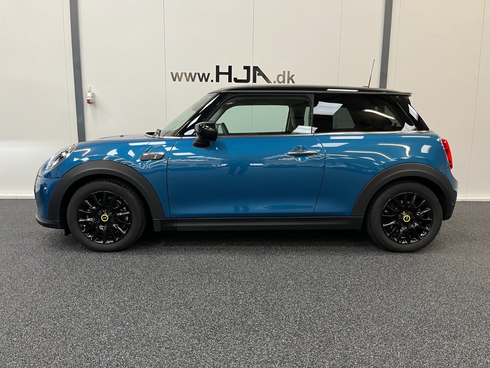 MINI Cooper SE Trim M