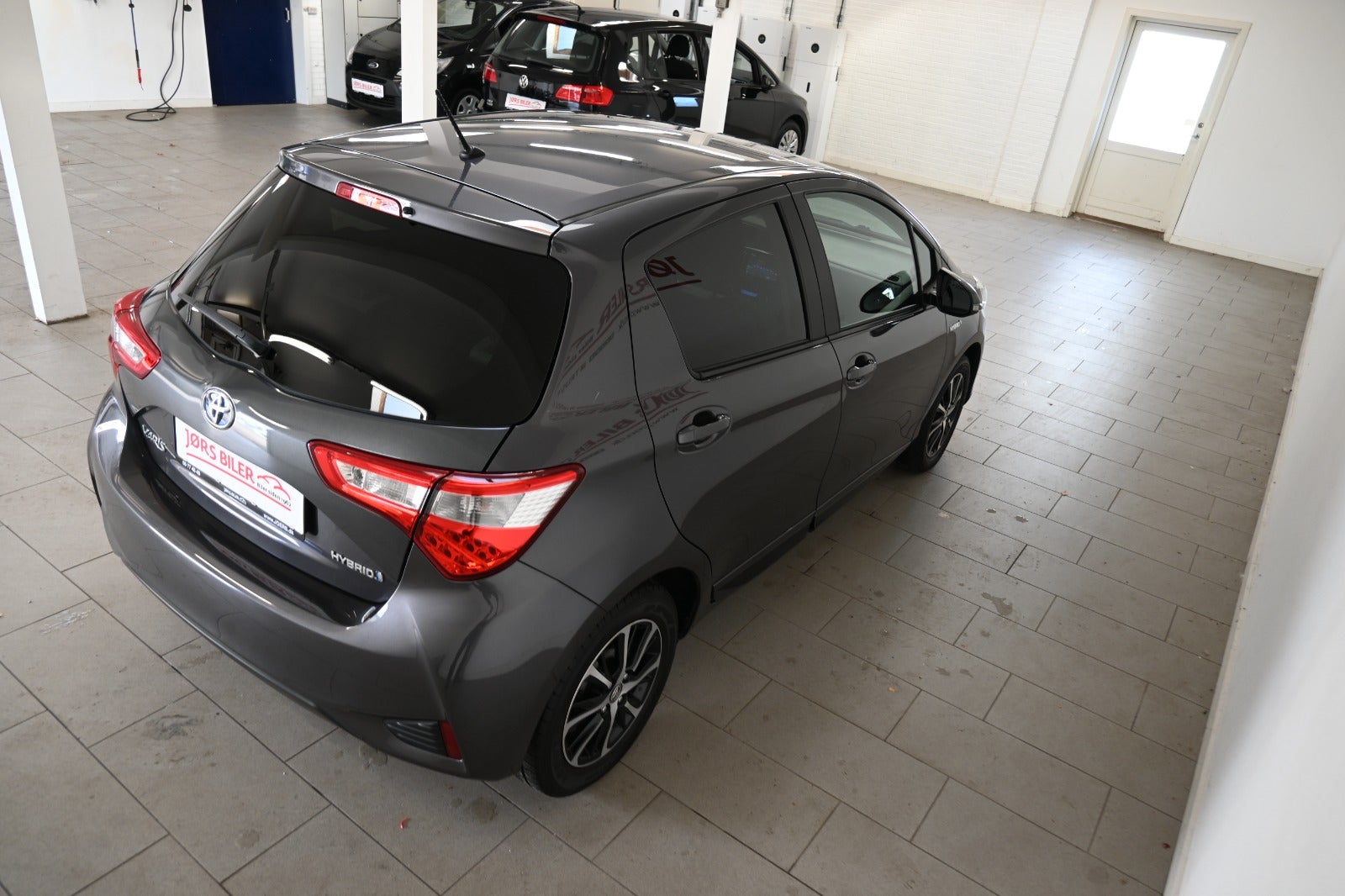 Toyota Yaris Hybrid H3 Limited Smart e-CVT