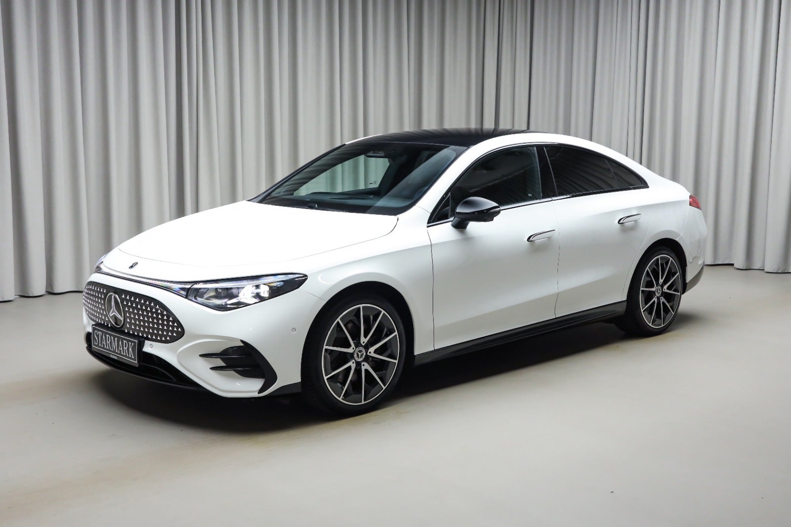 Mercedes-Benz CLA 250+ (1/8)
