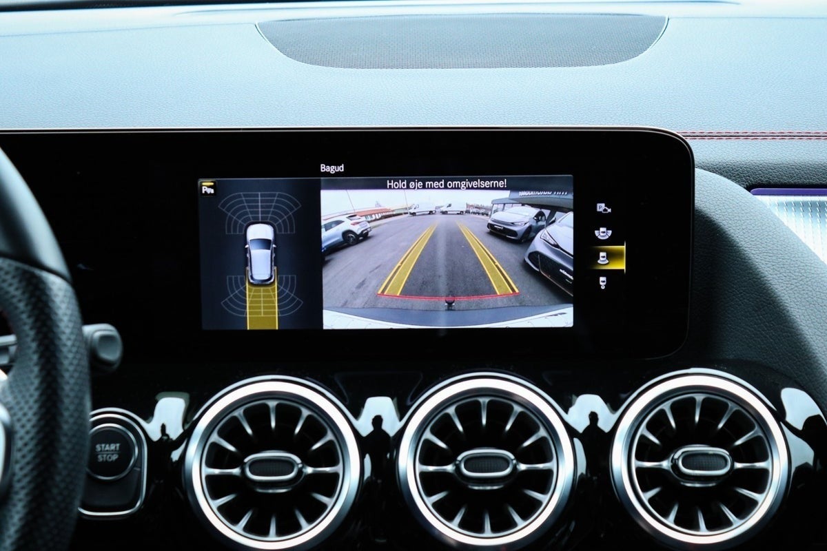 Billede af Mercedes EQA350  AMG Line 4Matic