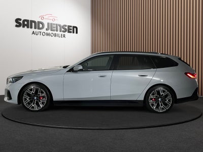 BMW i5 eDrive40 Touring Fully Charged M-Sport