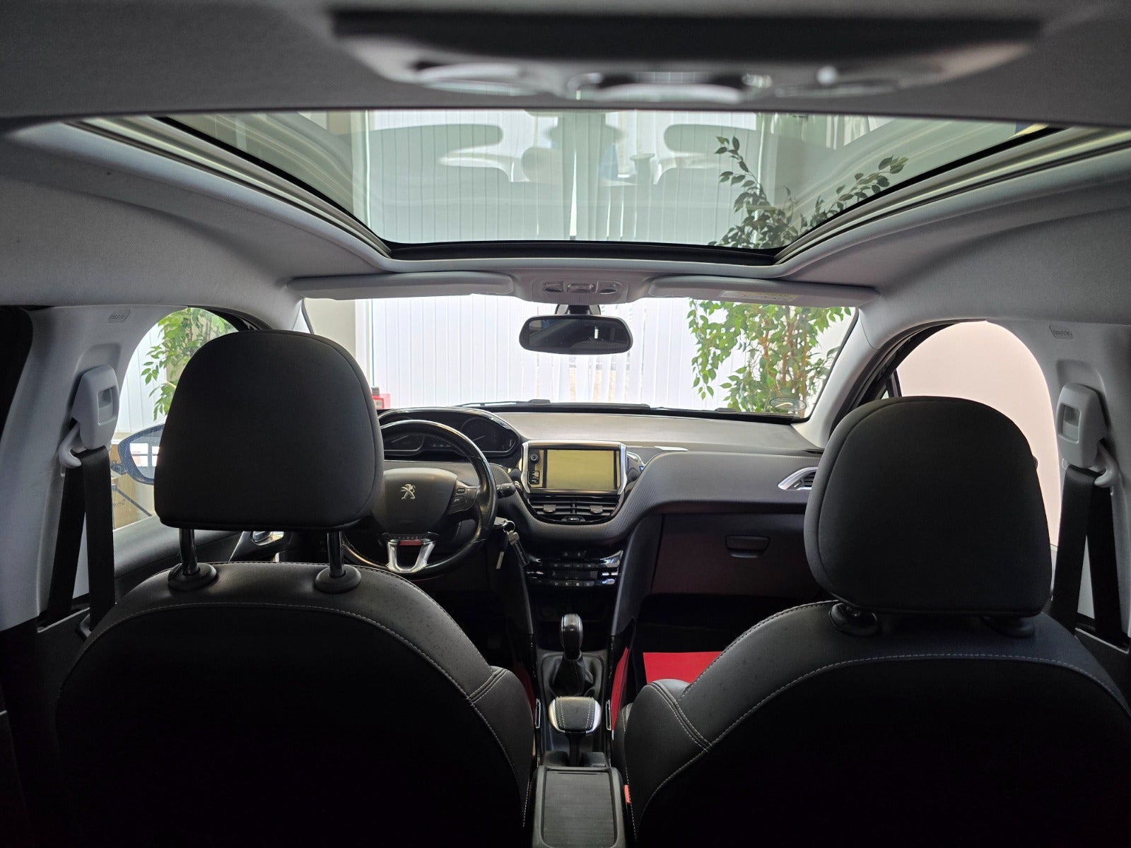 Billede af Peugeot 2008 1,2 e-THP 110 Desire Sky