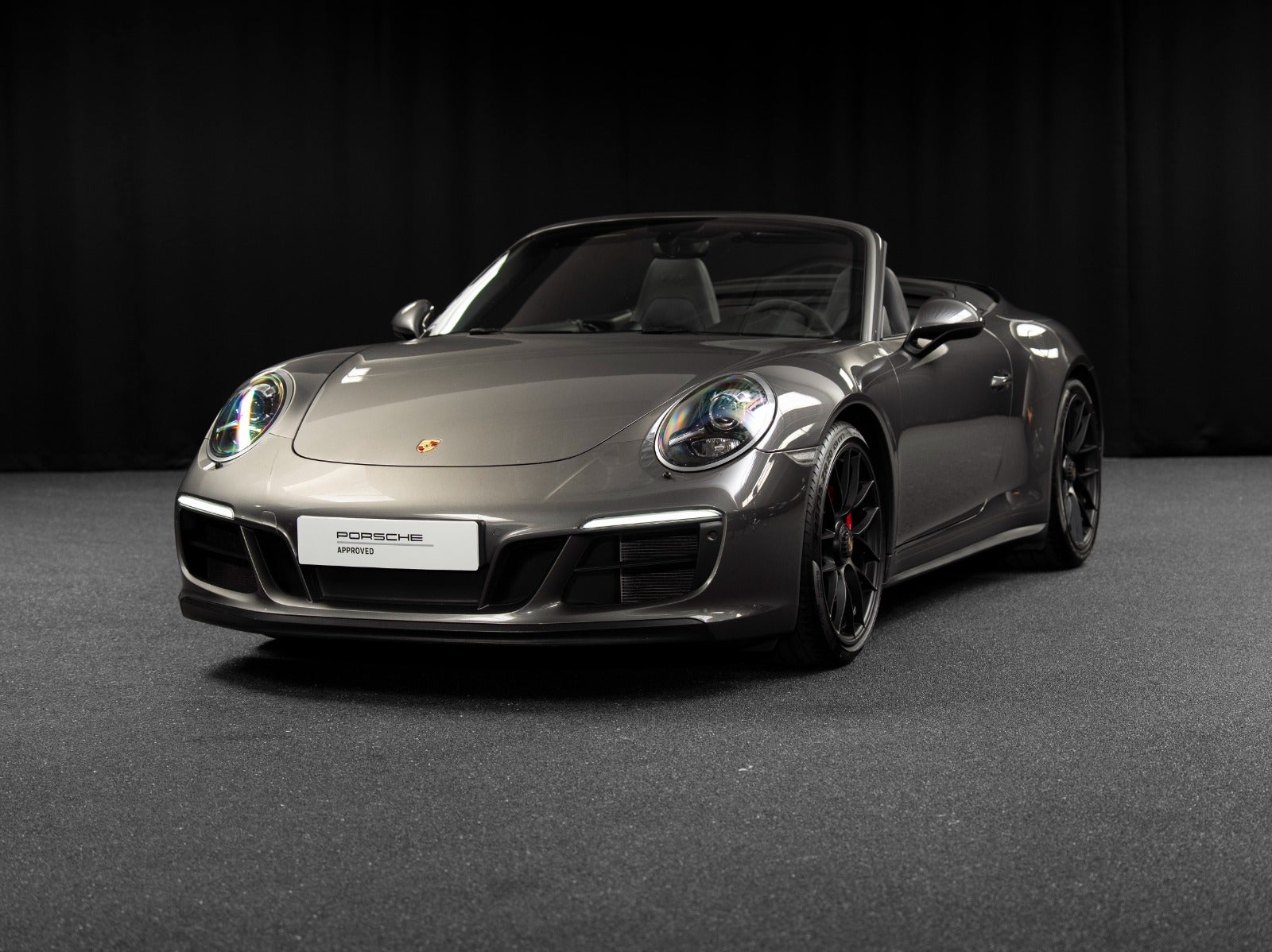 Porsche 911 Carrera GTS