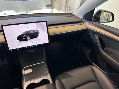 Tesla Model Y RWD