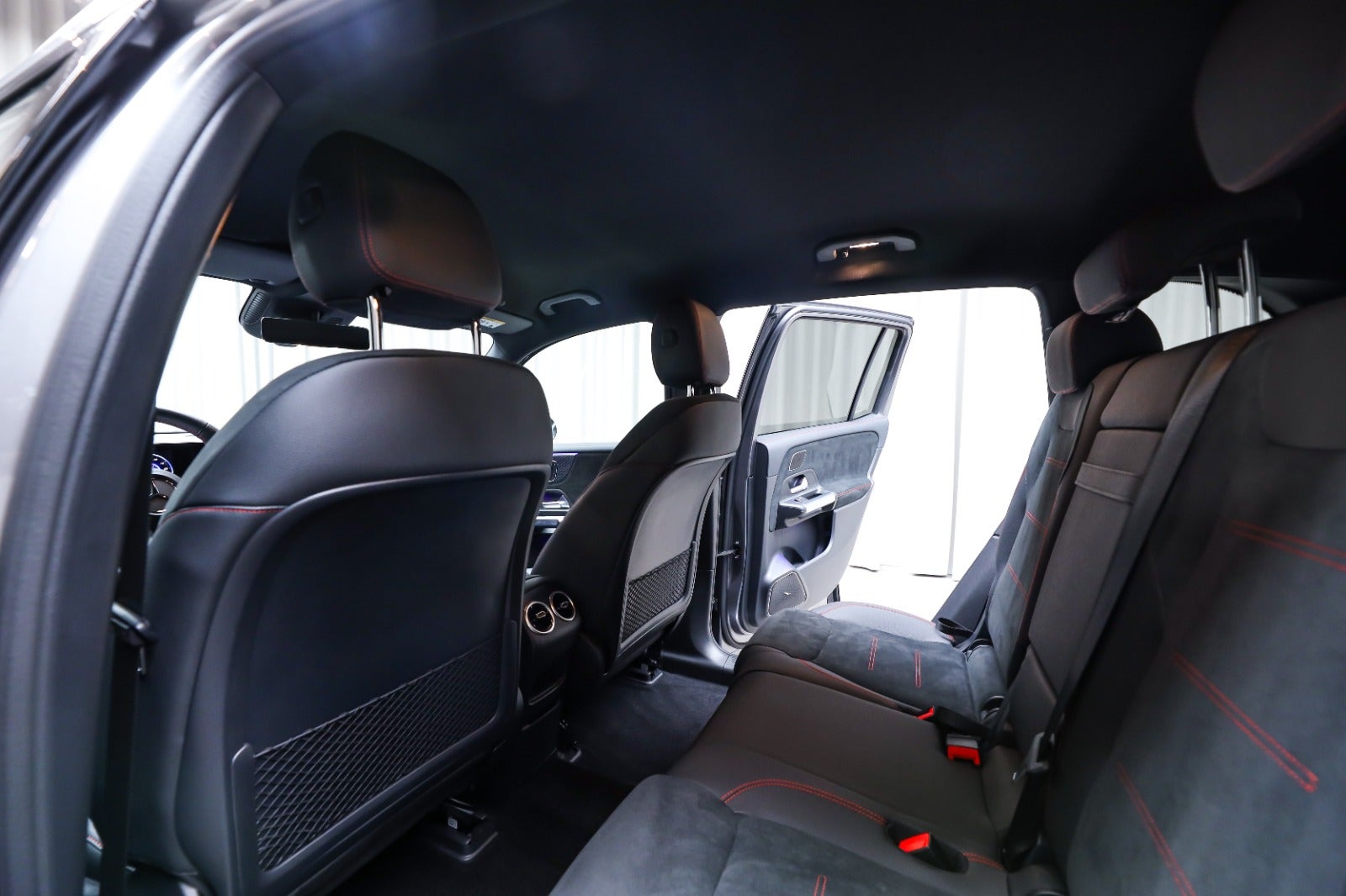 Mercedes-Benz EQB 250+ (5/8)