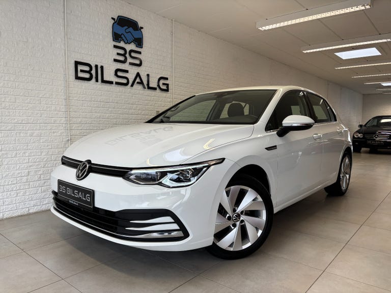 VW Golf VIII eTSi 150 1st Edition DSG